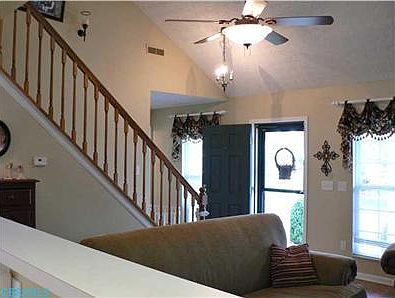 2nd image of 2487 Delowe St