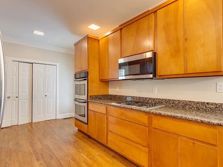 186 S Belvedere Blvd — Photo 10