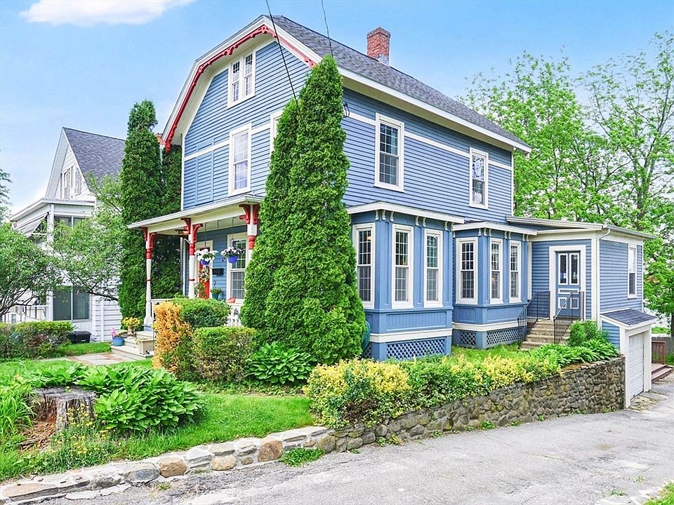 1st image of 23 Oakes Ave