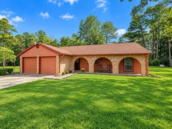 34514 Kristine Dr, Pinehurst, TX 77362