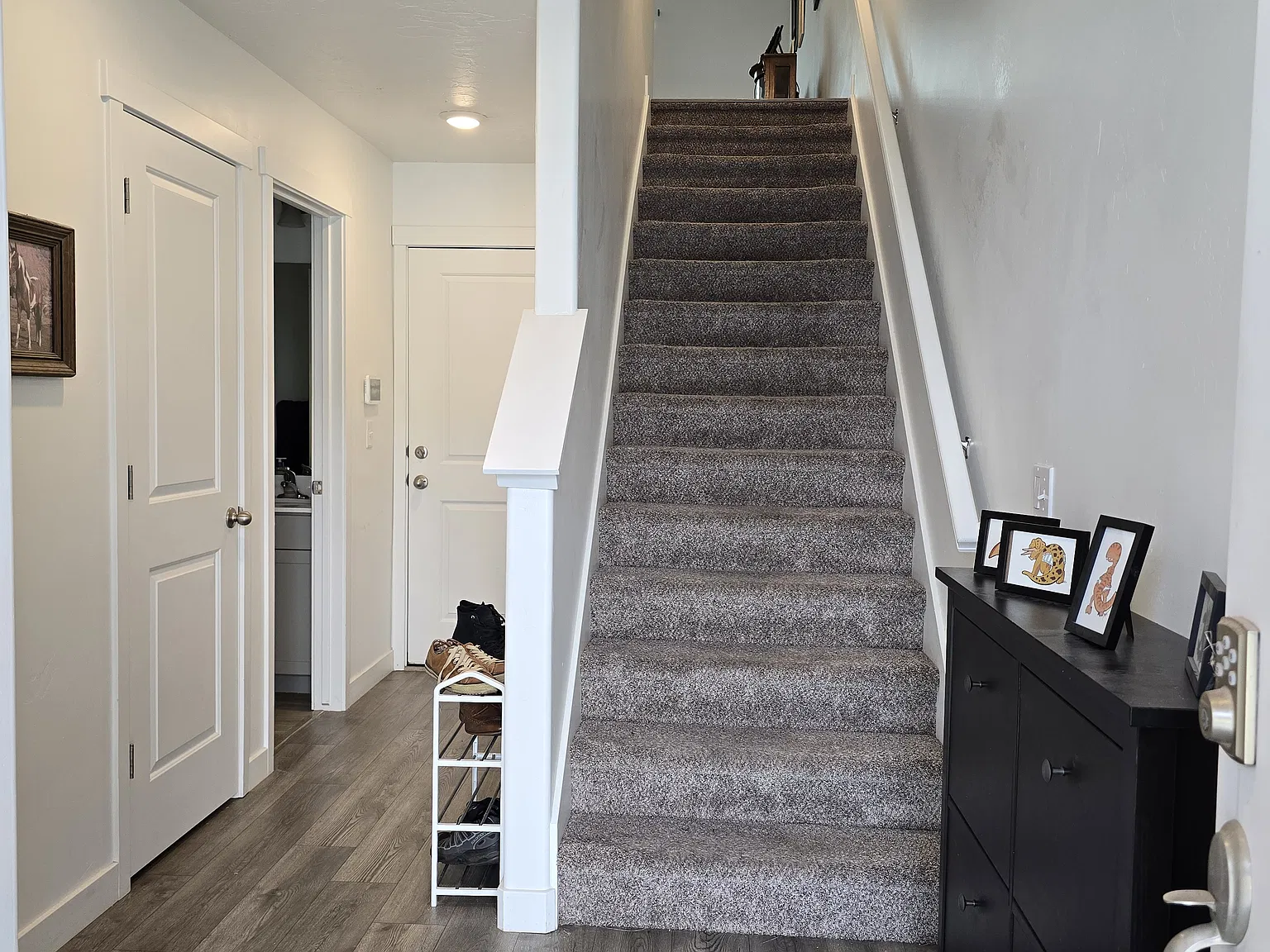 Yard Row Townhouse — Photo 2