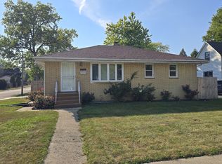 2738 Gabriel Ave, Zion, IL 60099