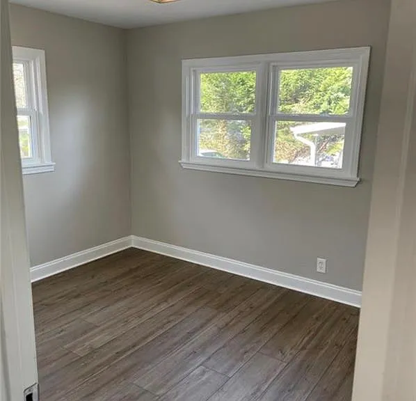 2463 Wayne St SW — Photo 10