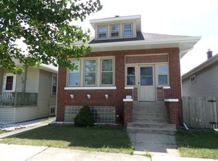 5845 W 64th St, Chicago, IL 60638