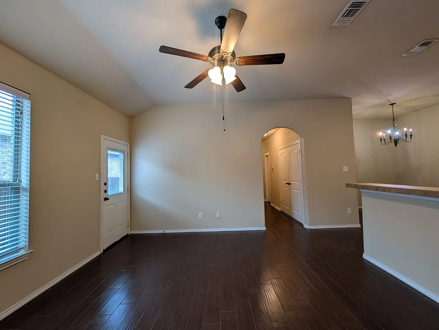 2 Weeks Free Rent / 3/2/2 Duplex off HWY 46 / Fridge / Interior Washer & Dryer Connections / Fenc... — Photo 4