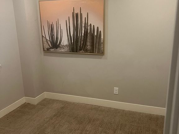 Bedroom - 12' X 10' with closet attached