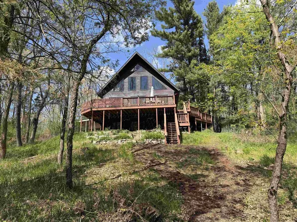 N4716 3rd Avenue, Oxford, WI 53952
