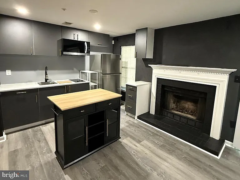 10616 Fitzgibbon Ct — Photo 5