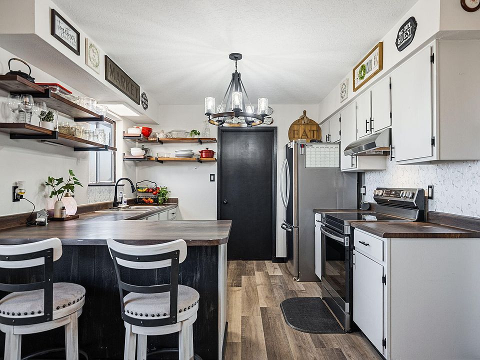 1st image of 1257 Dinkle Rd #1257