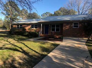 3606 Airport Rd, Crestview, FL 32539