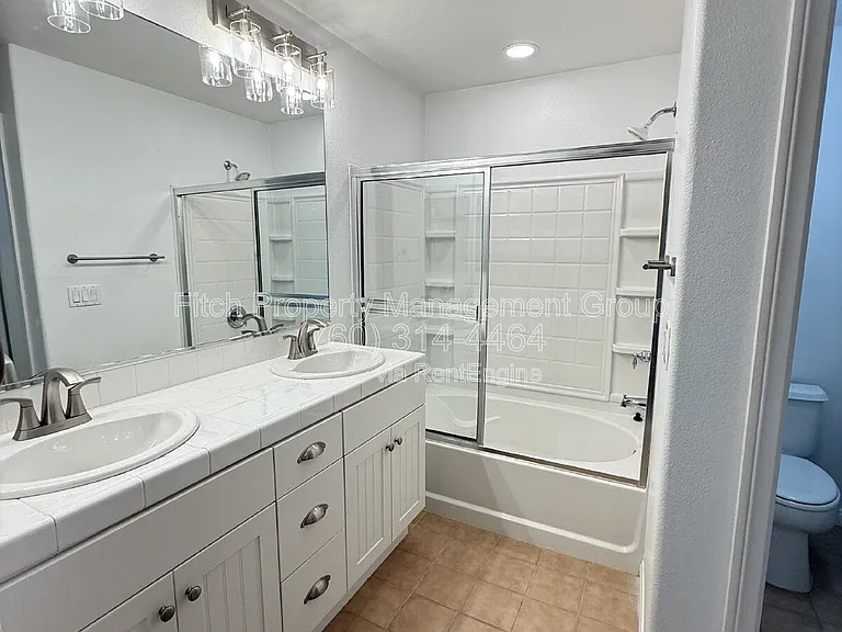 815 Harbor Cliff Way #244 — Photo 24