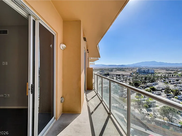 8255 Las Vegas Blvd S #1116 — Photo 32