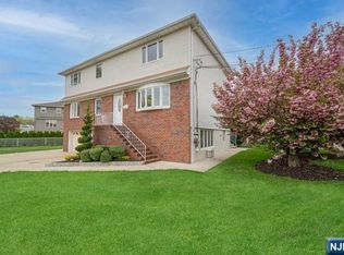 2 Millo Pl, Little Ferry, NJ 07643