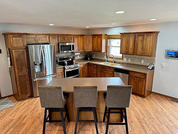 Large eat in kitchen