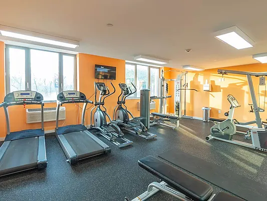 Rented by Astoria Realty | media 27