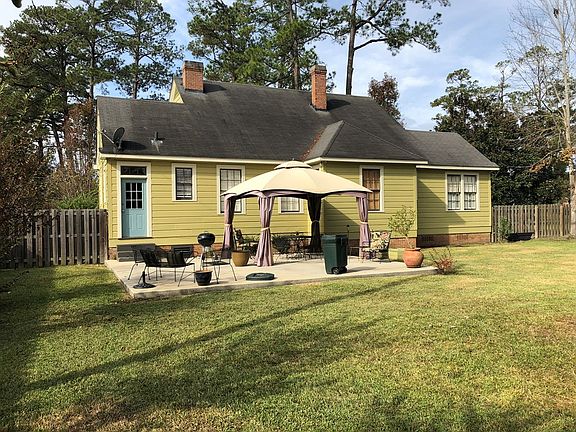 4th image of 608 Evergreen Ave