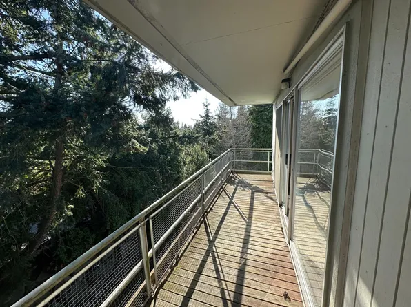 14421 8th Ave SW, Burien, WA