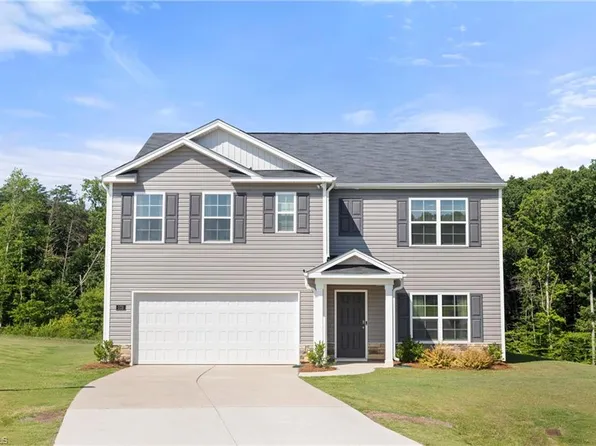 173 Nova Ln, King, NC 27021