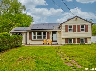 10 Lin Sal Street, Windsor Locks, CT 06096