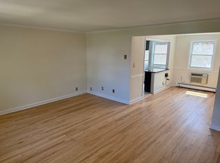 76 Manor Dr, Red Bank, NJ 07701