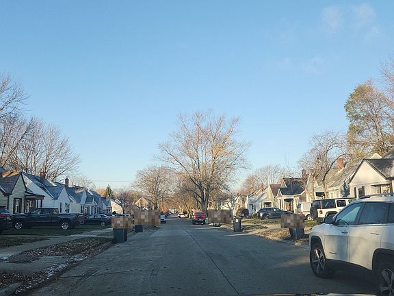 5th image of 2212 Brockton Ave