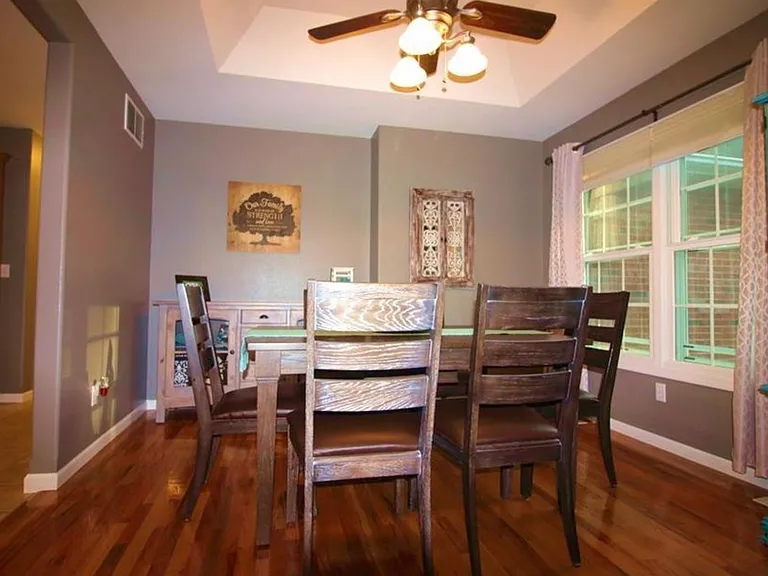 2419 Camzie Dr — Photo 6