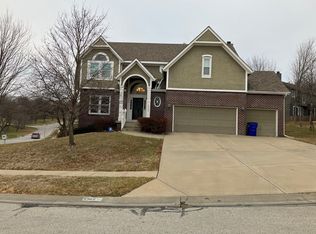 6966 Greenwood St, Shawnee, KS 66216