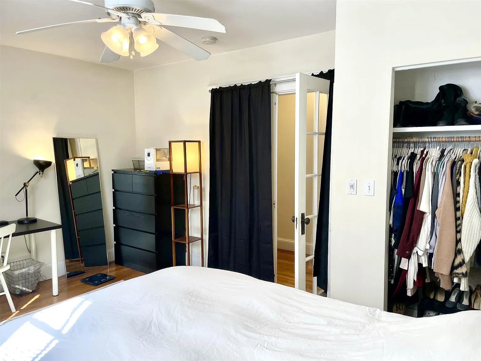 2 bed, 600 sqft, $3,475 — Photo 3