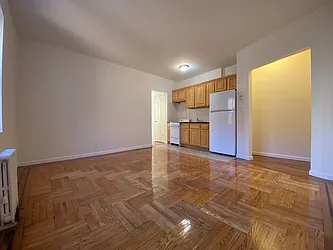 Rented by Silverstein Collection LLC 