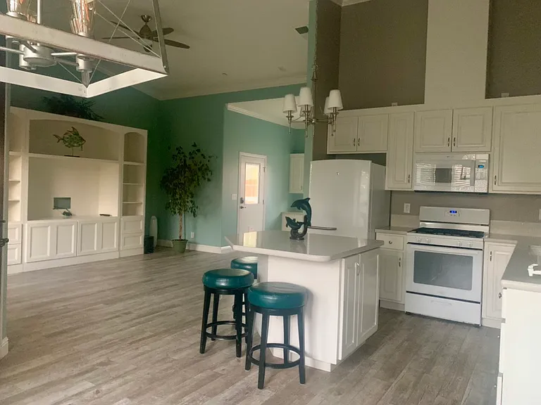 234 Rosebud Ave #B — Photo 4