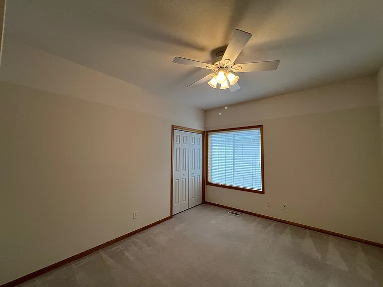1725 S 50th St #192 — Photo 8
