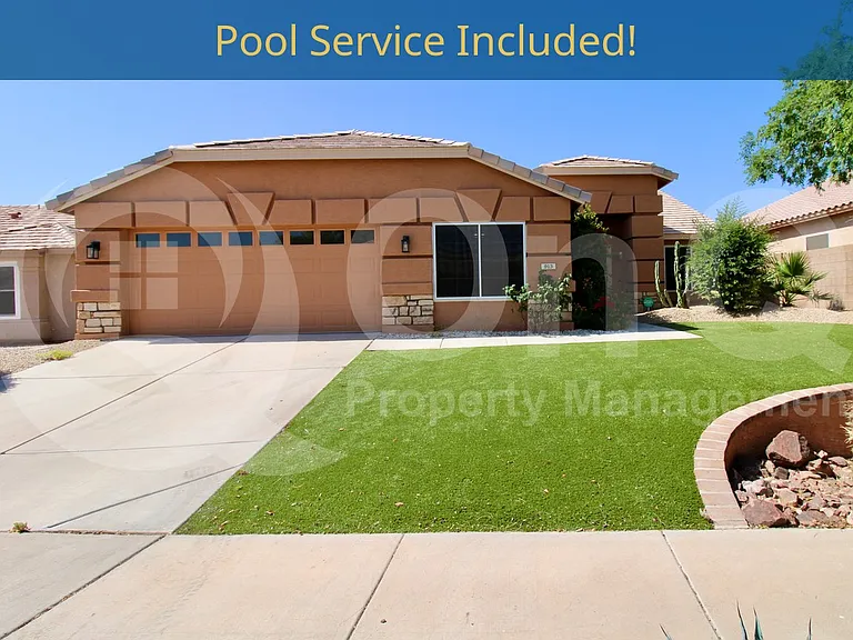 913 E Gary Ln — Photo 2