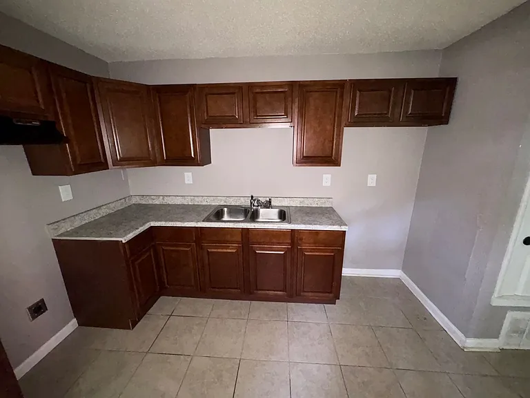 344 Flynn Rd — Photo 5