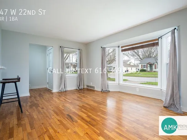 247 W 22nd St, Holland, MI 49423