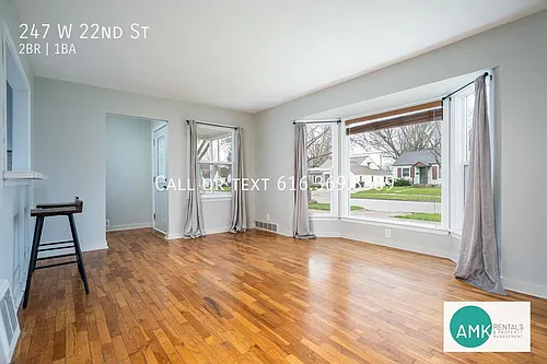 247 W 22nd St Photo 1