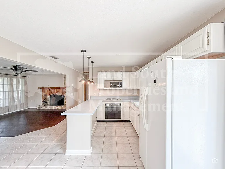 7935 Chase Rd — Photo 8