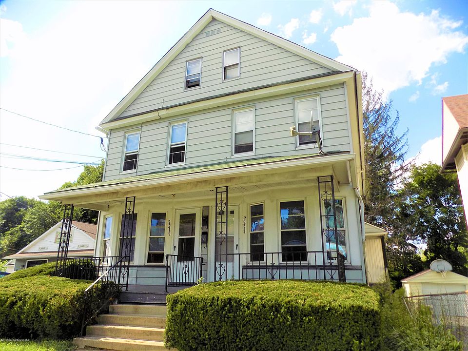 1st image of 2221 Boulevard Ave