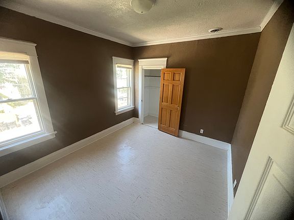 3rd image of 2219 N Sherman Blvd