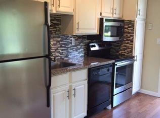1221 Oak Grove Ave #101, Burlingame, CA 94010