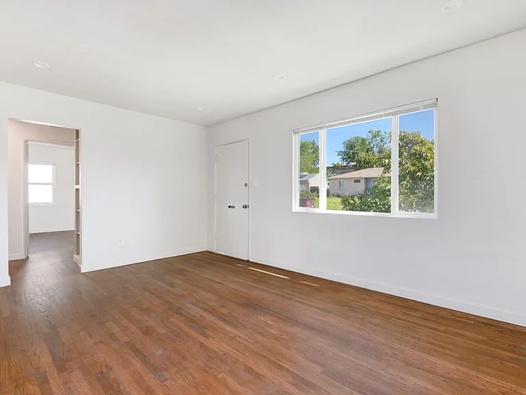 4028 Casita Way — Photo 11