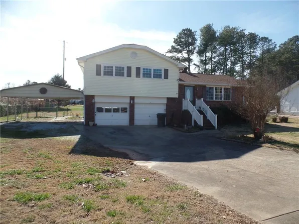 2345 Falls River Dr, Lithia Springs, GA 30122