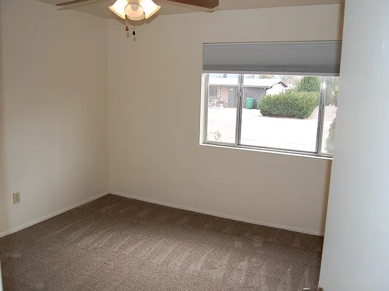 101 E El Limon — Photo 4