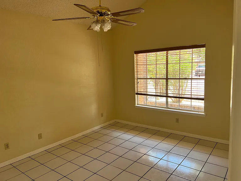 Gambel Quail Dr — Photo 6