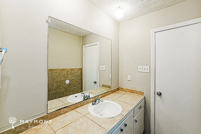 112 Easthaven Dr — Photo 9