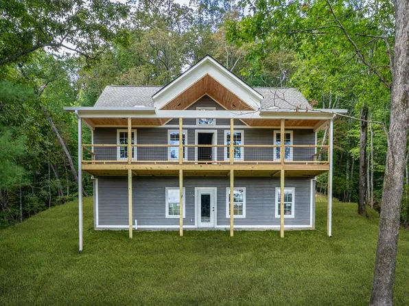 71 Wild Berry Ln, Hayesville, NC 28904
