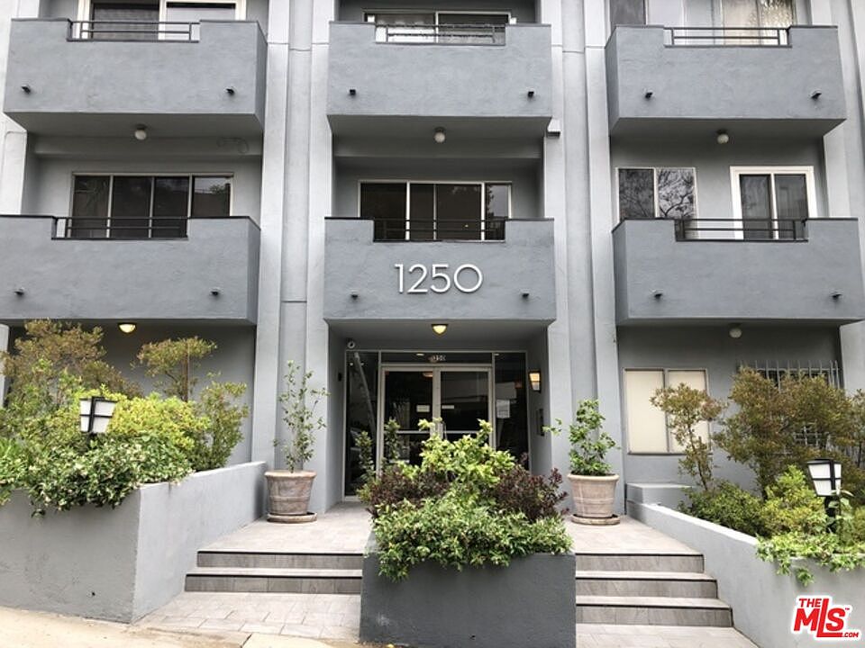 1st image of 1250 N Kings Rd APT 506