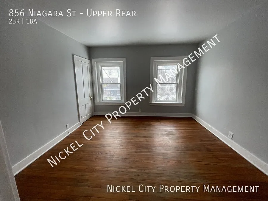 856 Niagara St Upper Rear - 2 BDRM West Side Apt - Only $1150! — Photo 2