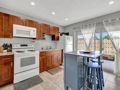 4567 NW 16th Way, Tamarac, FL, 33309