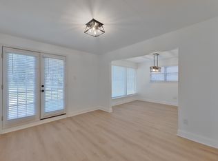 313 Arcadia St, Hurst, TX 76053