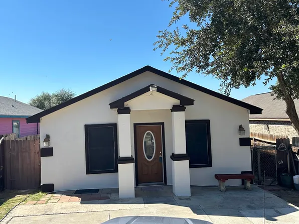 352 Ocean Dr, Laredo, TX 78043